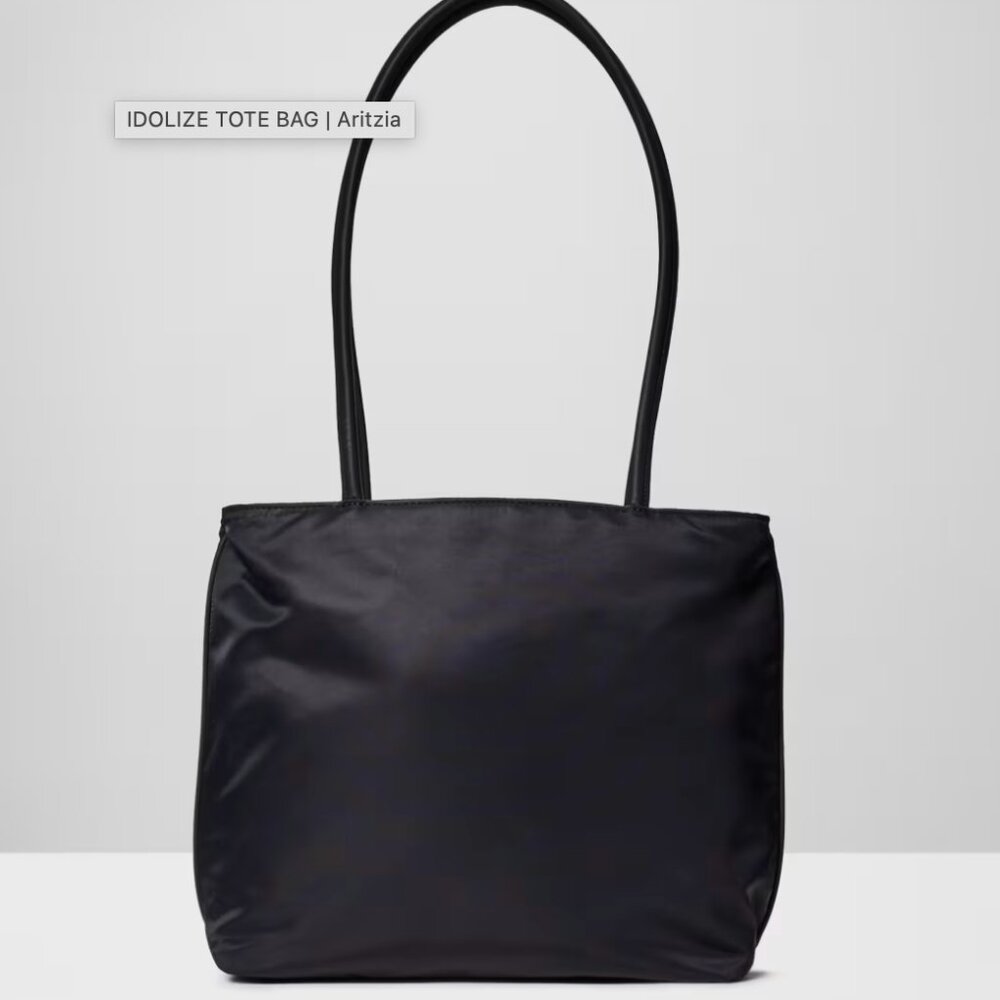 Aritzia Sunday Best Idolize Tote Bag